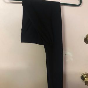Black OS LuLaRoe leggings.